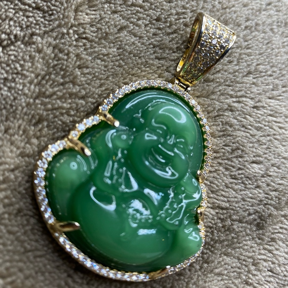 Jade Buddha Pendant - Picture 2 of 4